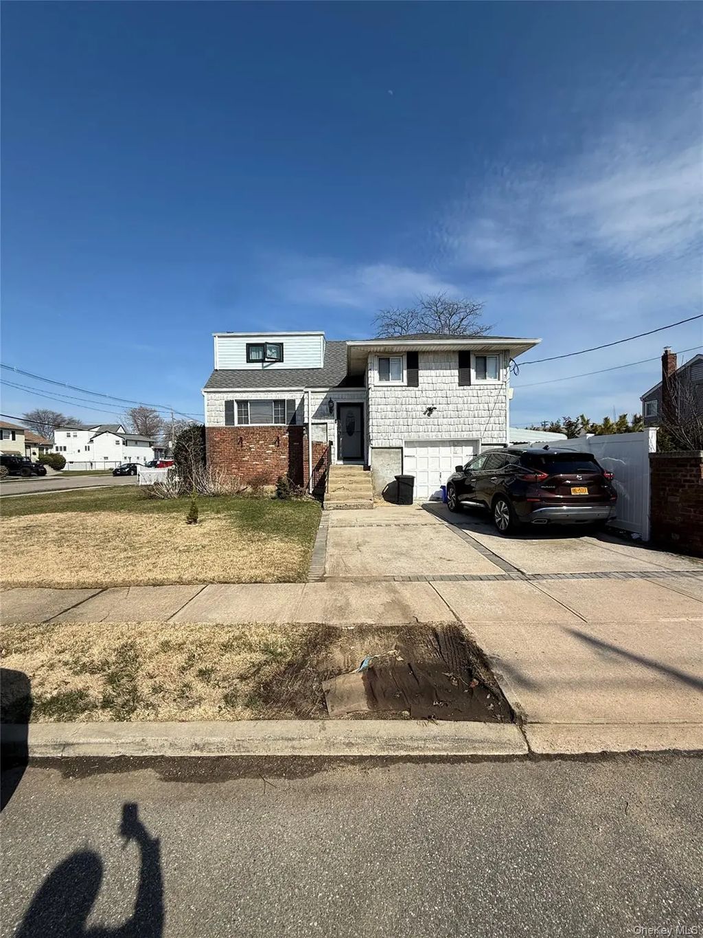 433 Miller Avenue, Freeport