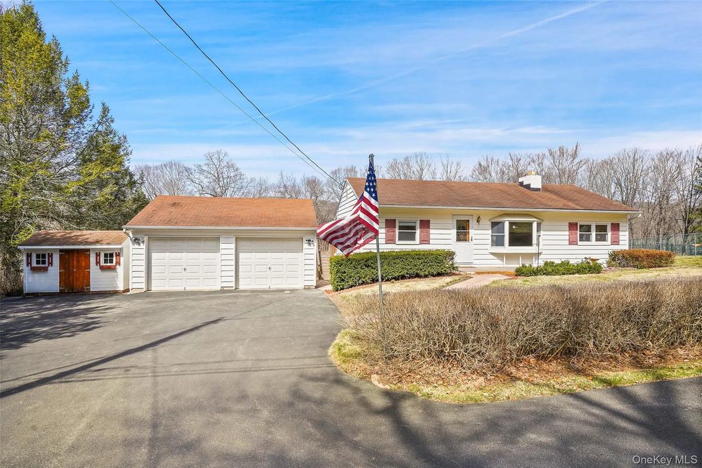 59 Brook Street, Mahopac