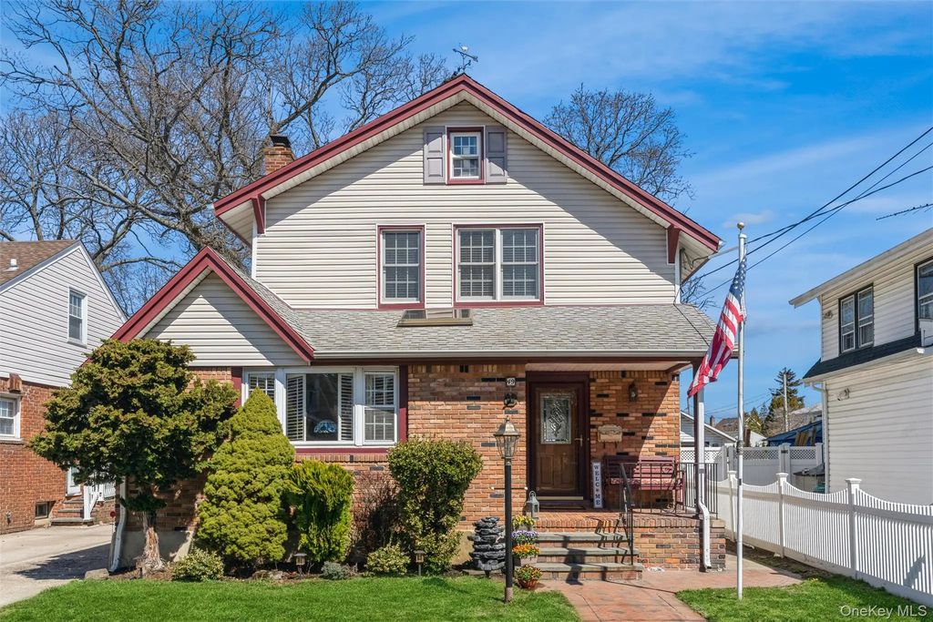 49 Winter Street, Lynbrook