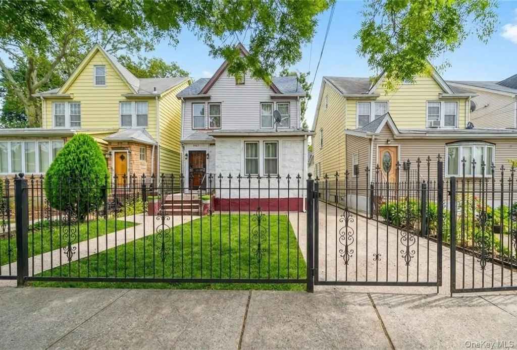 8905 Moline Street, Queens Village