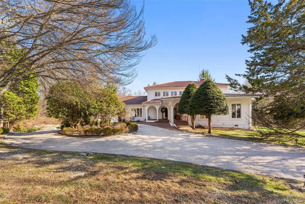 105 Cross Pond Road, Pound Ridge