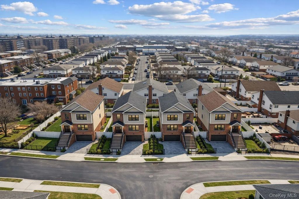 82-22 S Conduit Avenue, Howard Beach