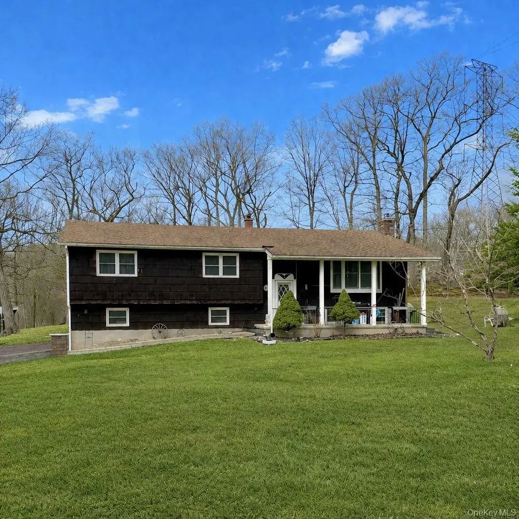 9 Summit Brook Road, Tuxedo Park