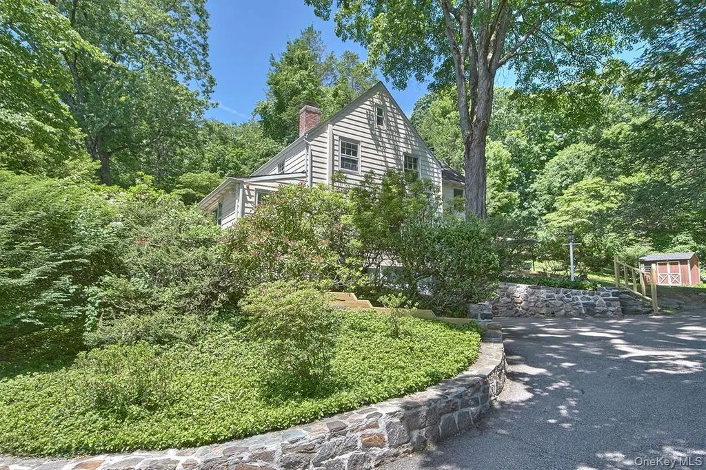 21 Campfire Road, Chappaqua