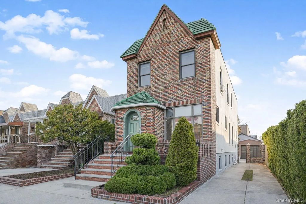 2071 E 35th Street, Brooklyn