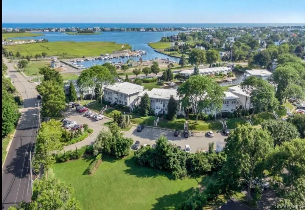 35 Library Avenue # 3 I, Westhampton Beach