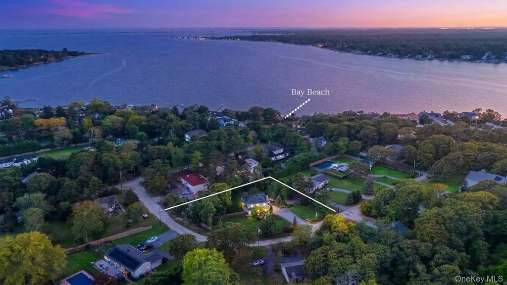 3 Jefferson Ave., Hampton Bays