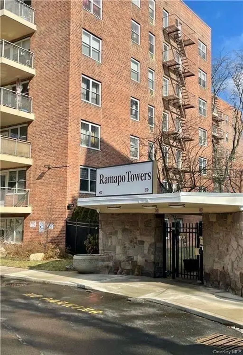 30 S Cole Avenue # 6l, Spring Valley