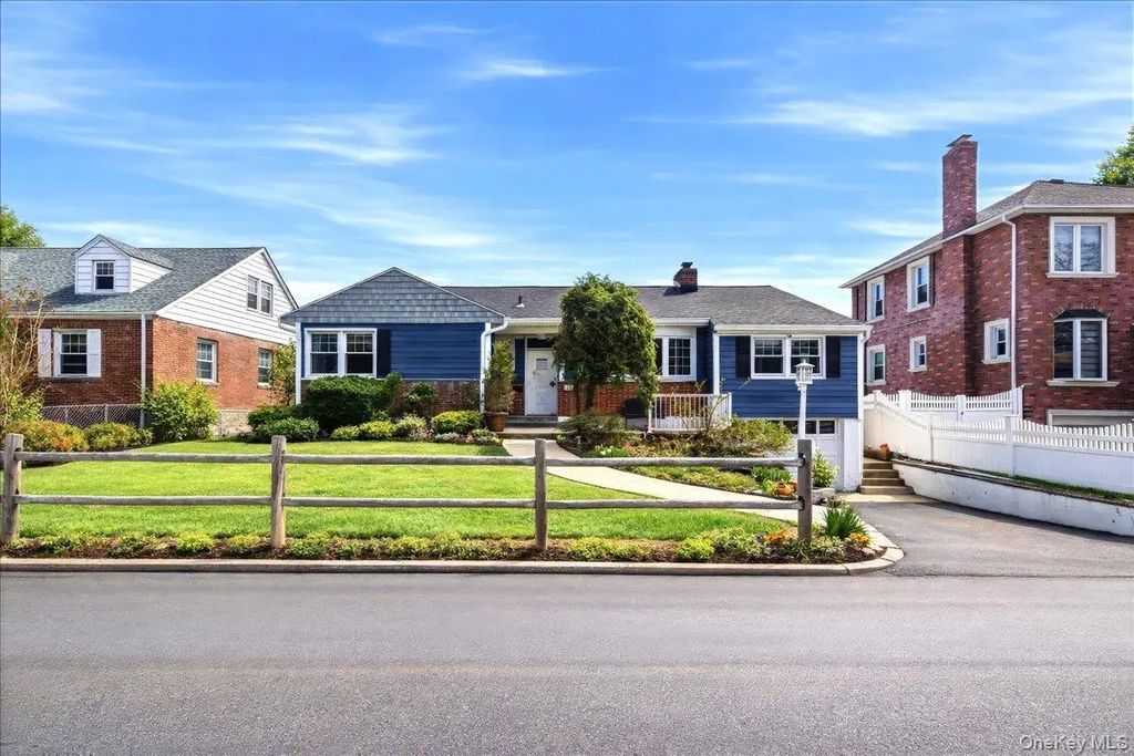 32 Agawam N, Yonkers