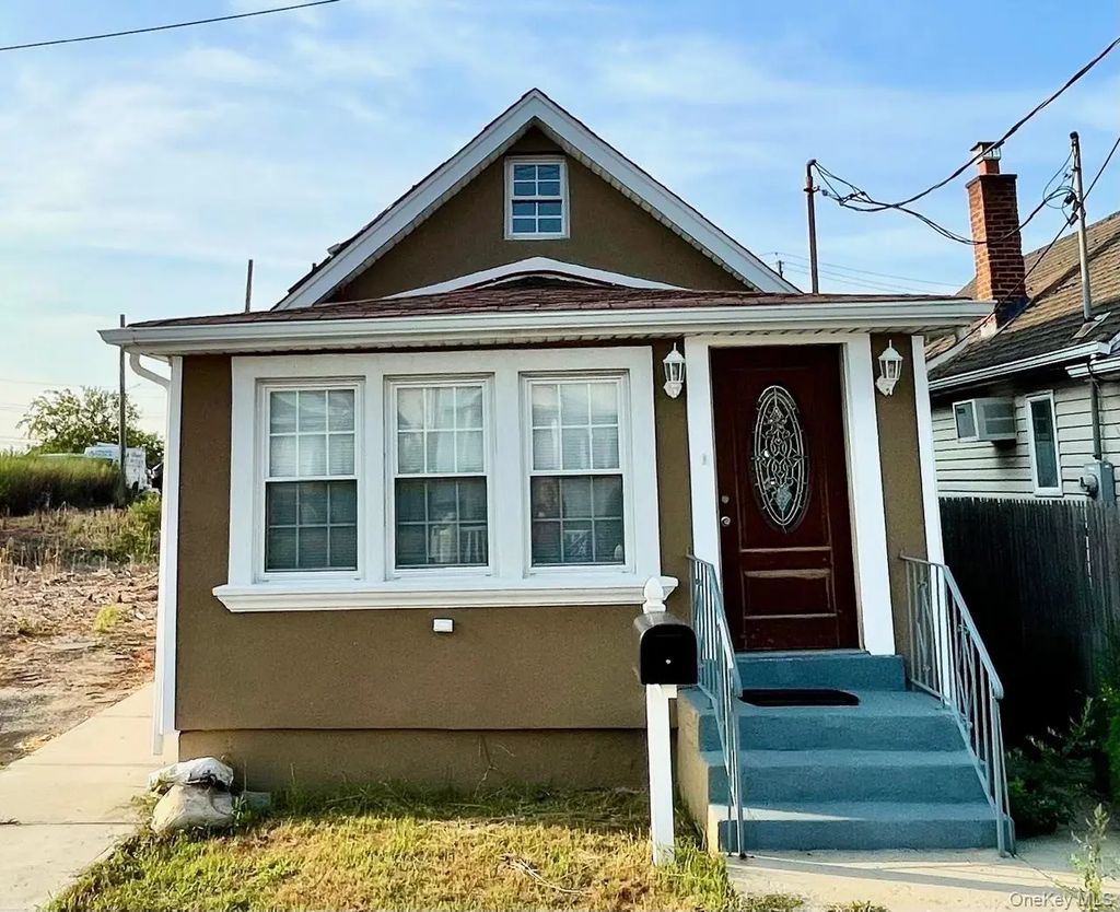 10203 Rau Court, Howard Beach