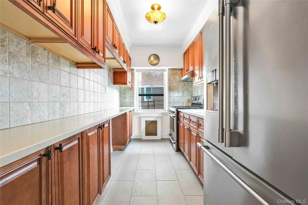 26-21 Union Street # 4f, Flushing