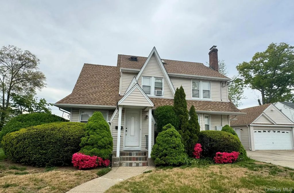 1 Allen Street 1, Lynbrook