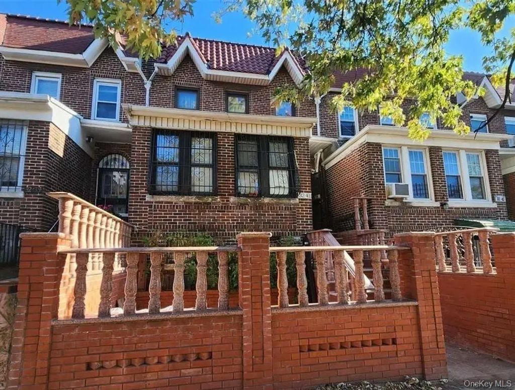 32-41 84th Street, East Elmhurst