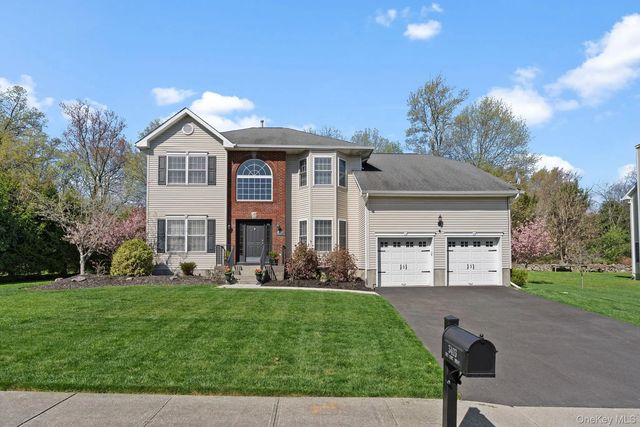3403 Red Coat Drive, New Windsor
