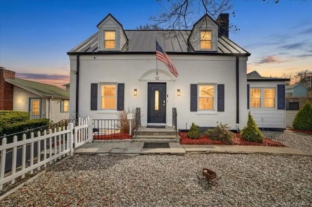 12 N Lawn Avenue, Elmsford