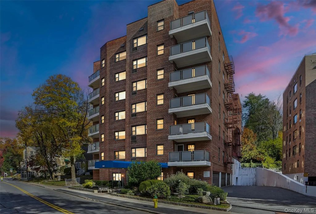111 E Hartsdale Avenue # 3e, Hartsdale