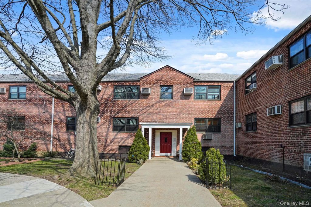 80-01 156th Avenue # 3, Howard Beach
