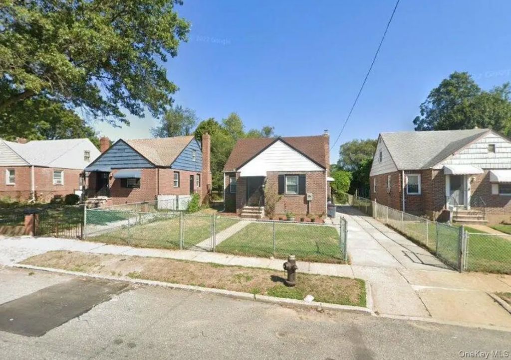 222-21 130th Avenue, Laurelton