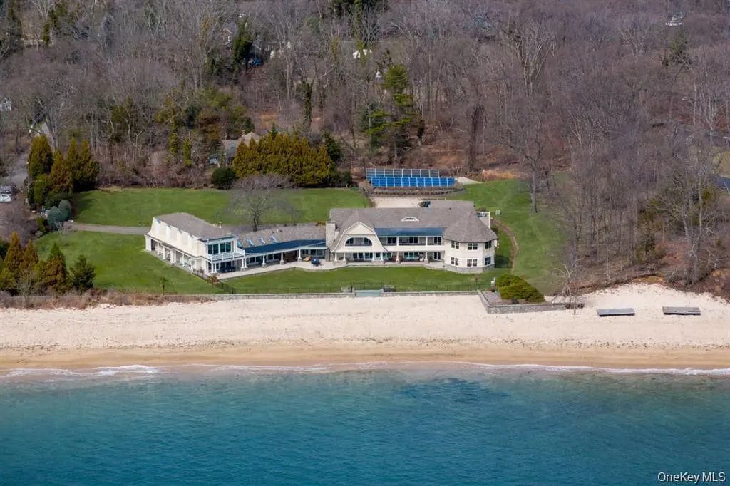 33 Beach Road, Asharoken