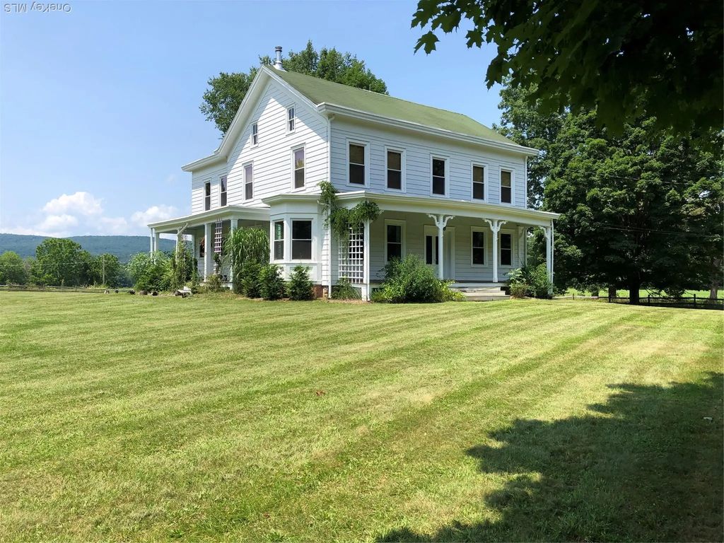 181 Huguenot Street, New Paltz