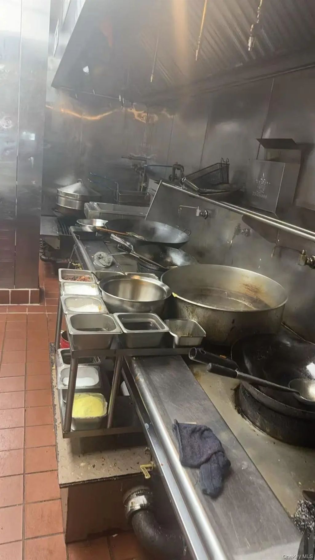 41-08 College Point Blvd, Flushing