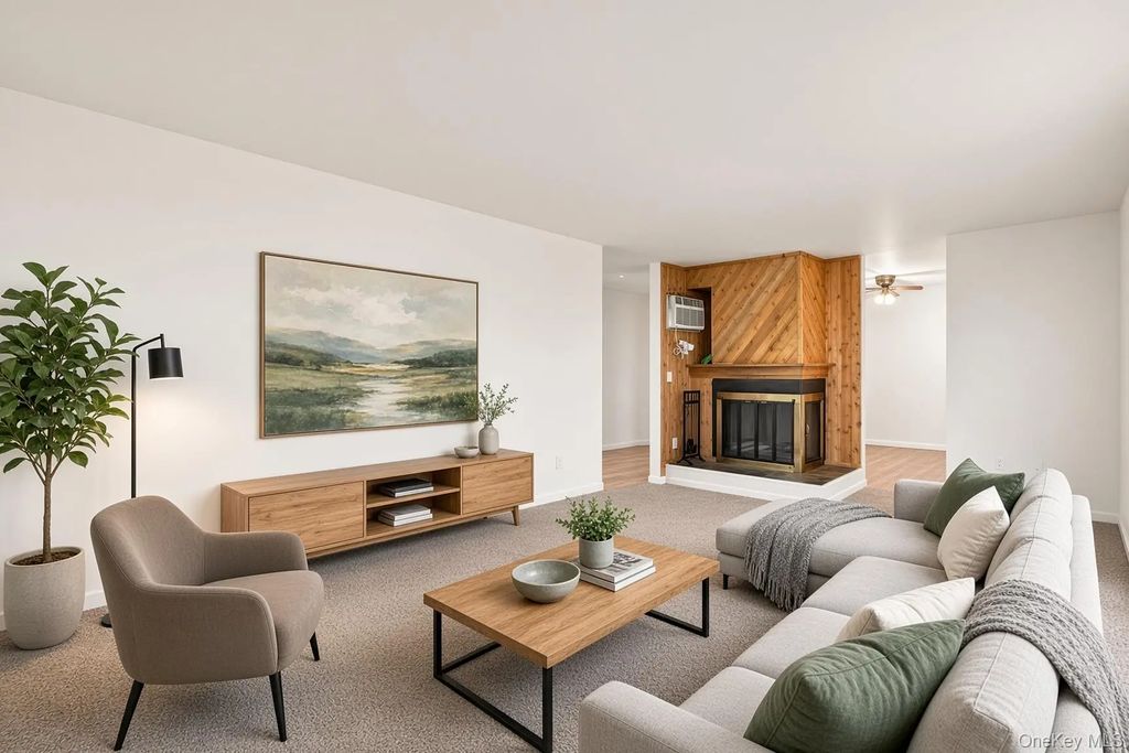 606 Drew Lane, Carmel