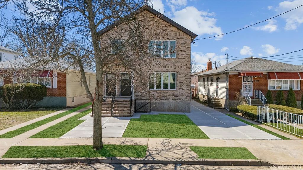 21916 141st Avenue # 2, Laurelton