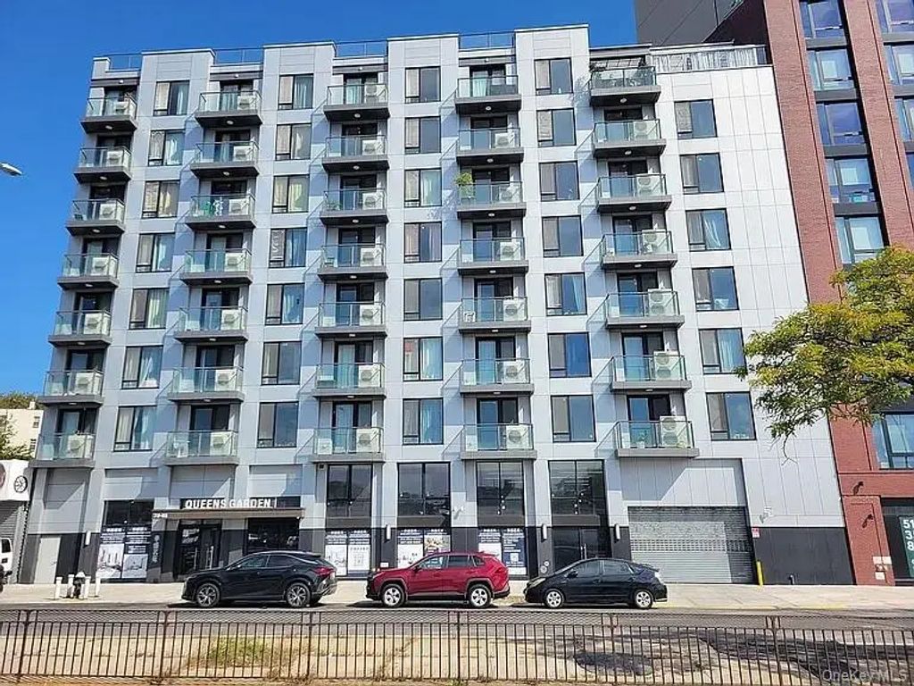 70-65 Queens Boulevard # 3l, Woodside