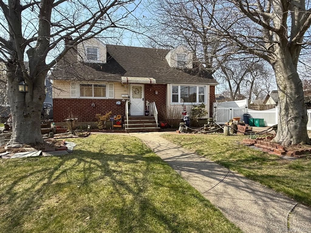 75 Denton Avenue, Lynbrook