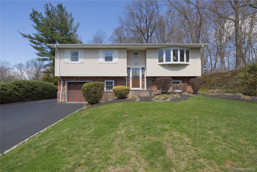 196 E Townline Road, West Nyack