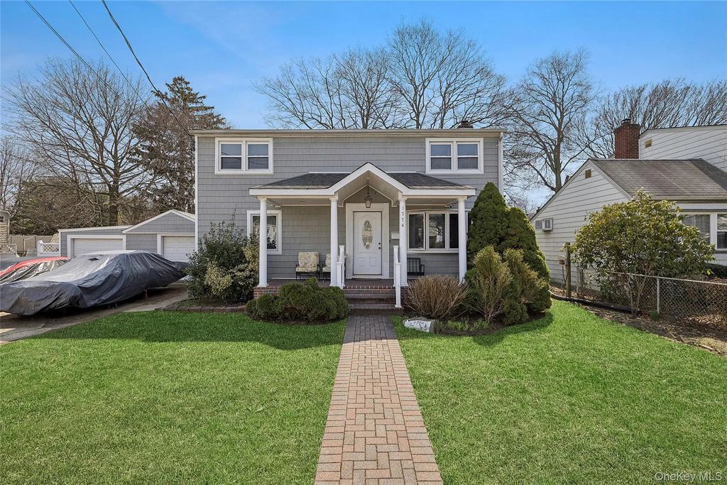 1774 Franklin Avenue, East Meadow