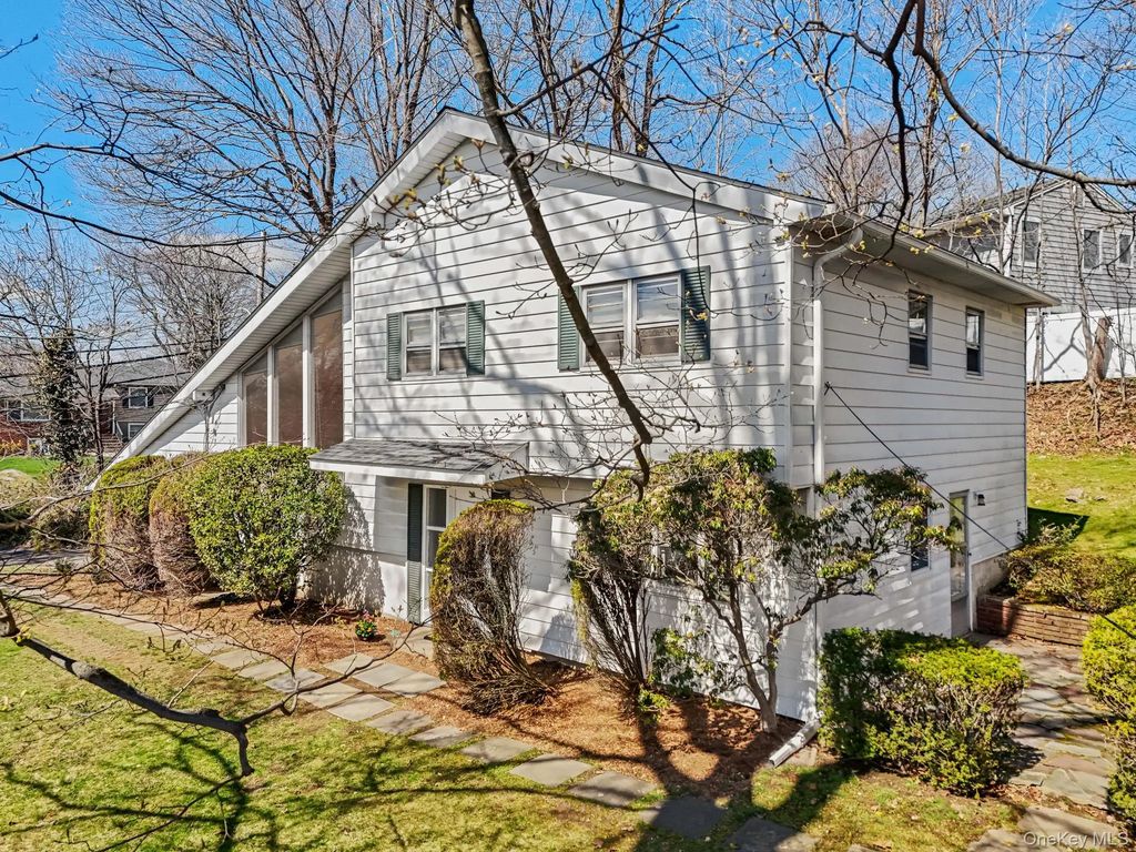 150 Rosedale Avenue, White Plains