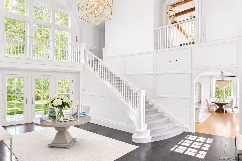 123 Abrahams Path, East Hampton