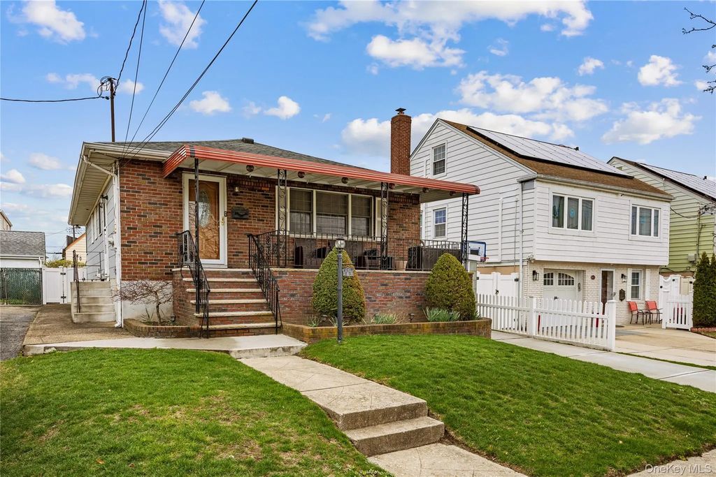 162-27 97th Street, Howard Beach