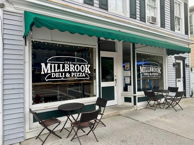 3281 Franklin Avenue, Millbrook