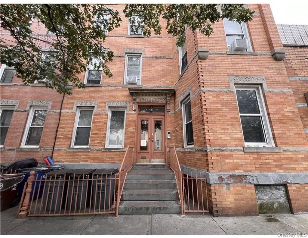 862 Woodward Avenue, Ridgewood