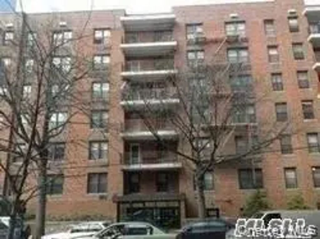 137-05 Franklin Avenue # 5m, Flushing