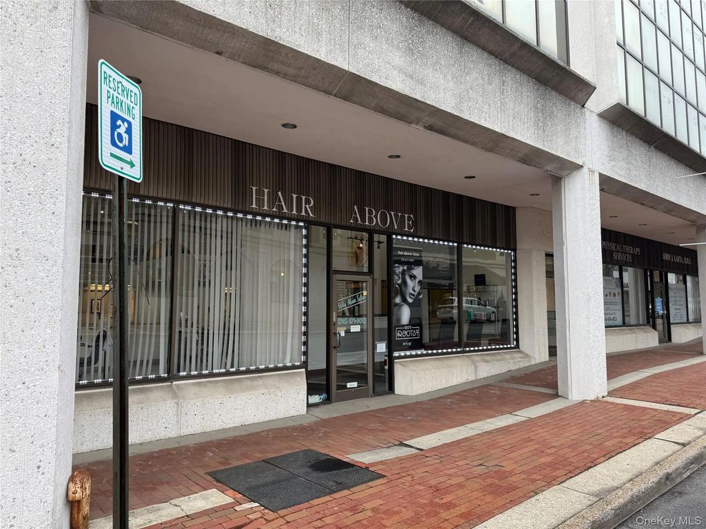 1 School Street # 104, Glen Cove