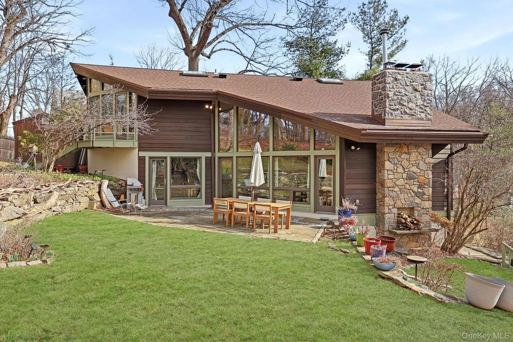 198 Judson Avenue, Dobbs Ferry