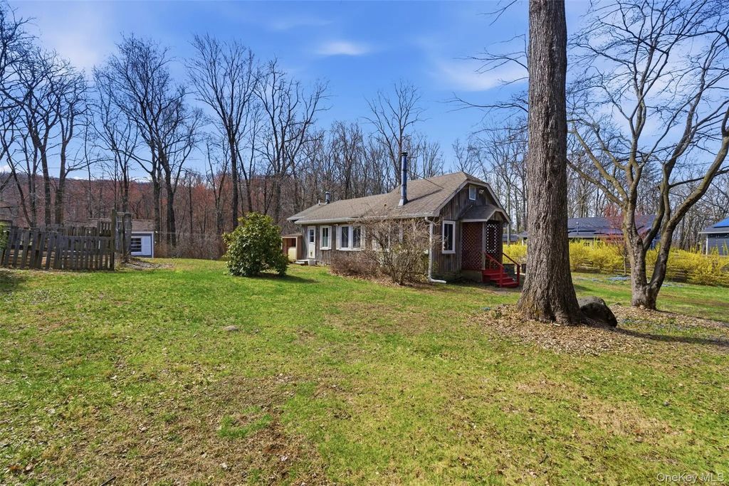 35 Highland Road, Mahopac