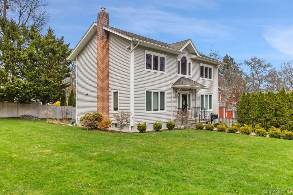24 Jennings Road, White Plains
