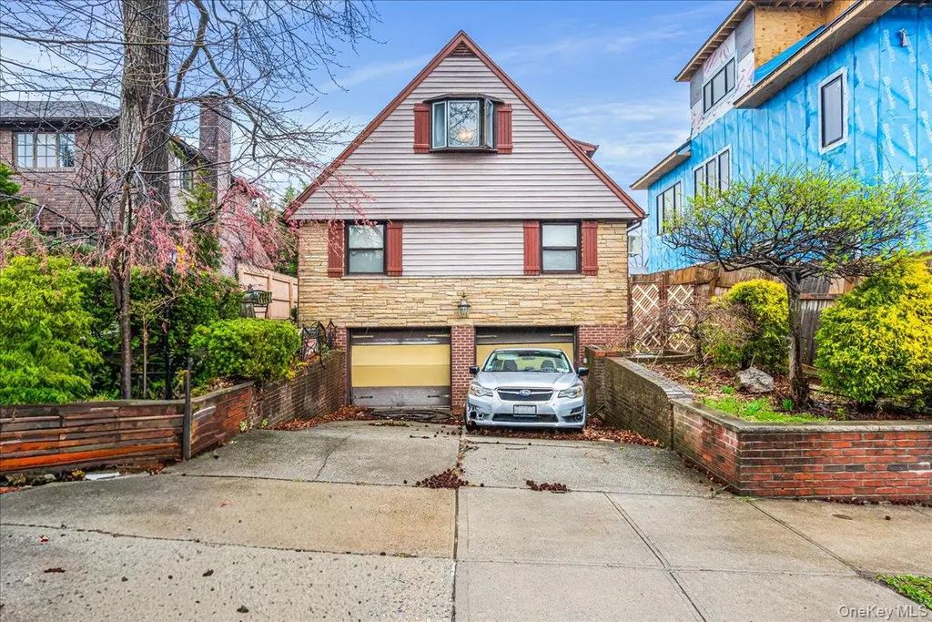 8543 211th Street, Hollis Hills