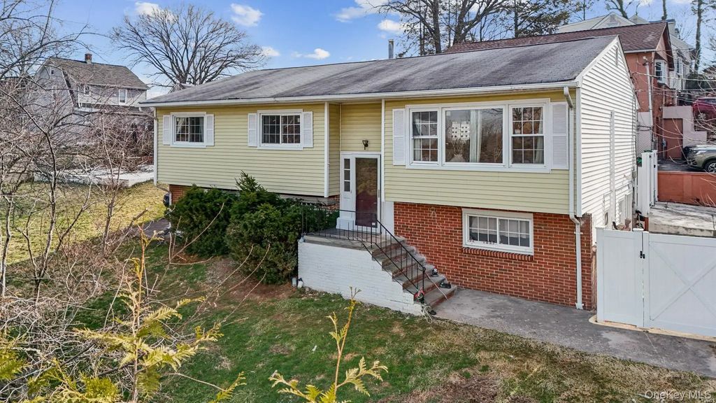 14 Dickinson Avenue, Nyack