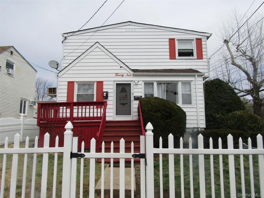 N/A, Lynbrook