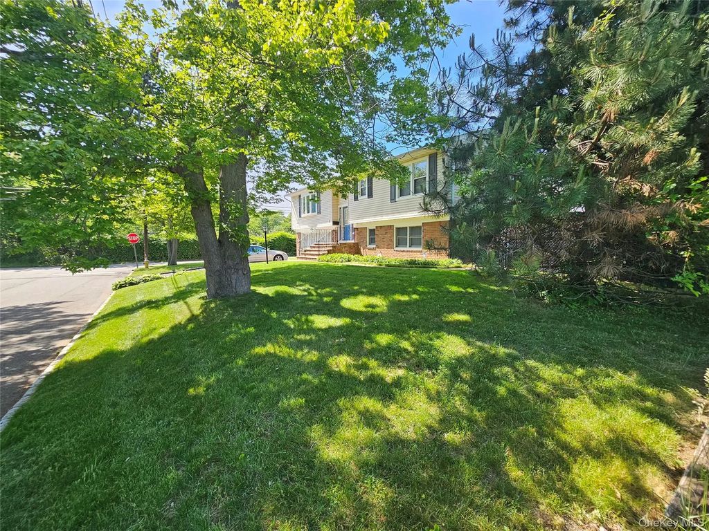 5 Ireland Place, Copiague