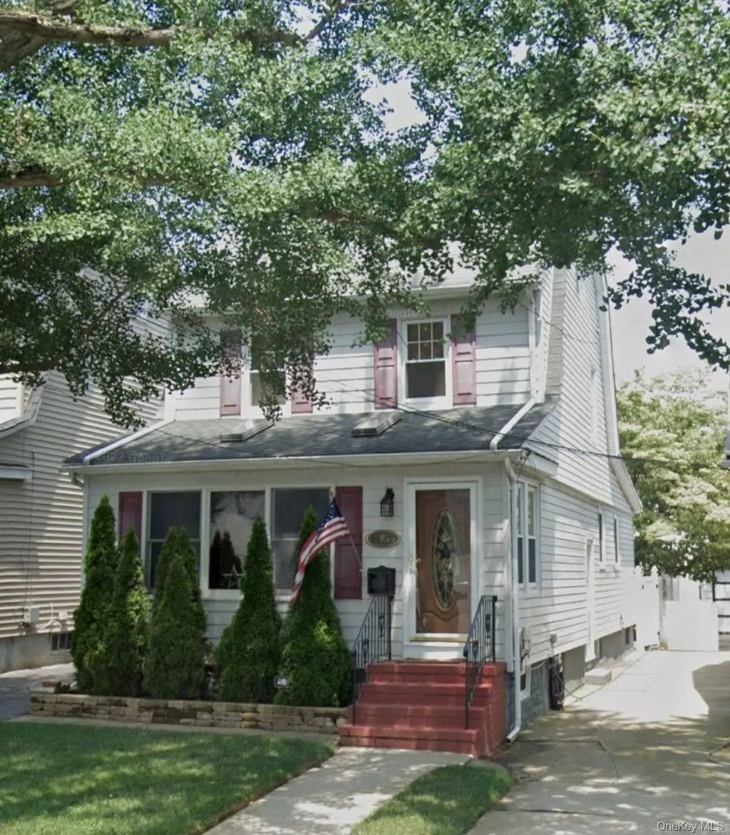 248-55 88th Road, Bellerose
