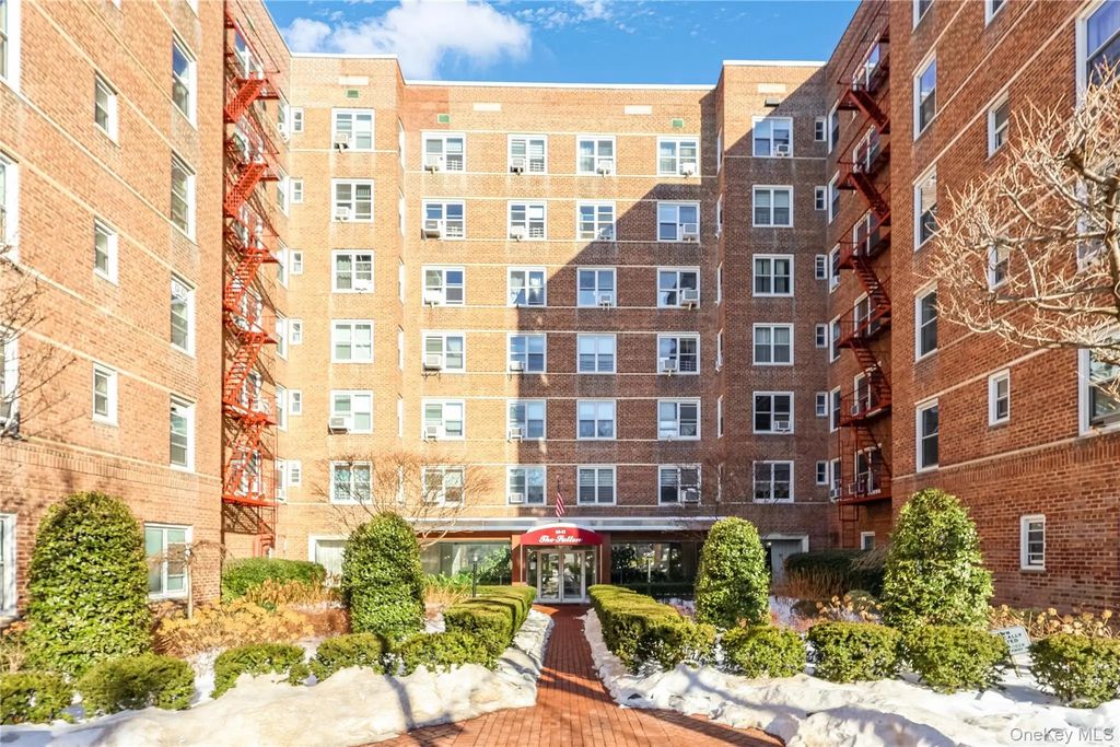 64-11 99th Street # 318, Rego Park