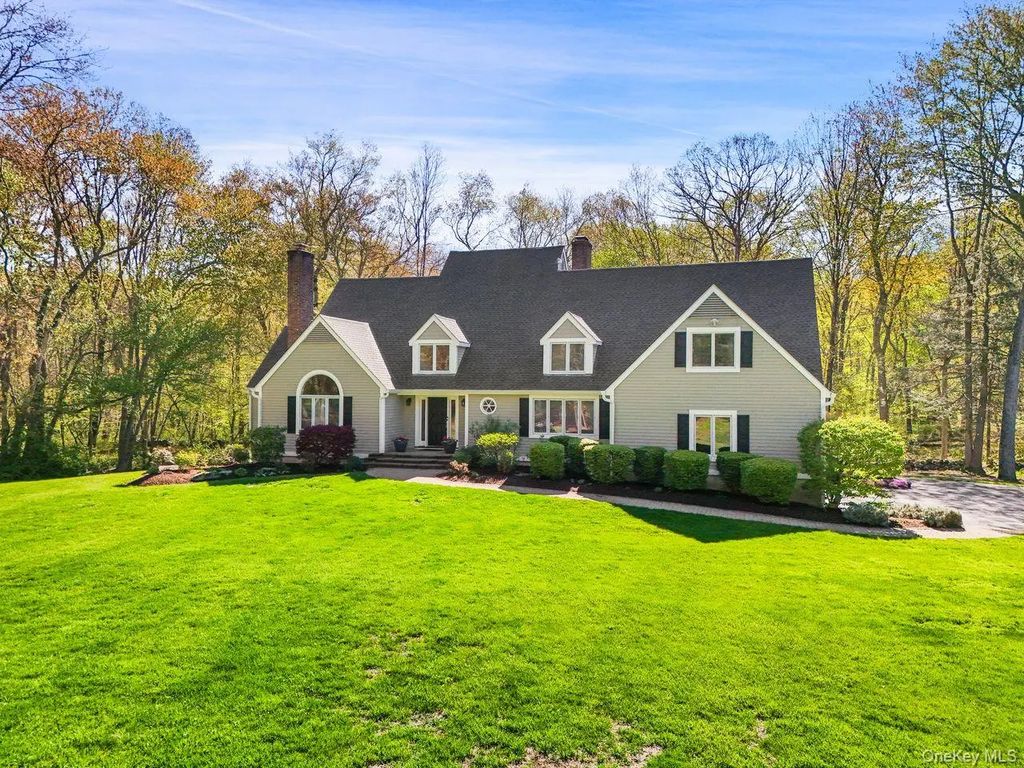 17 Pine Hill Drive, South Salem