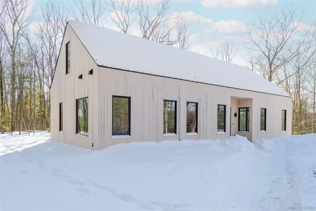 48 Pine Grove Road, Kerhonkson