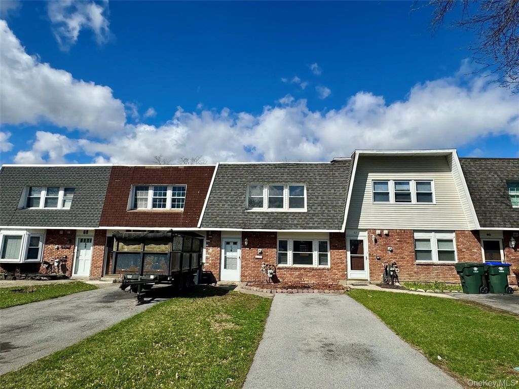 64 Patio Road, Middletown